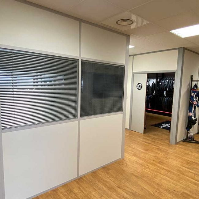 cloison modulaire en aluminium