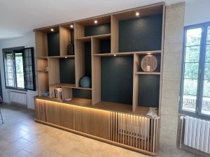 Bibliothèque chêne verni avec éclairage intégré